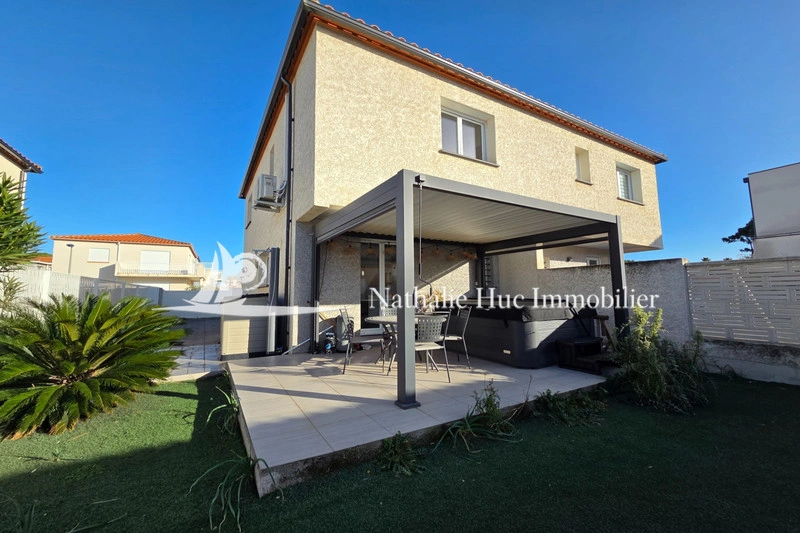 Casa a praia ao pé com terraco