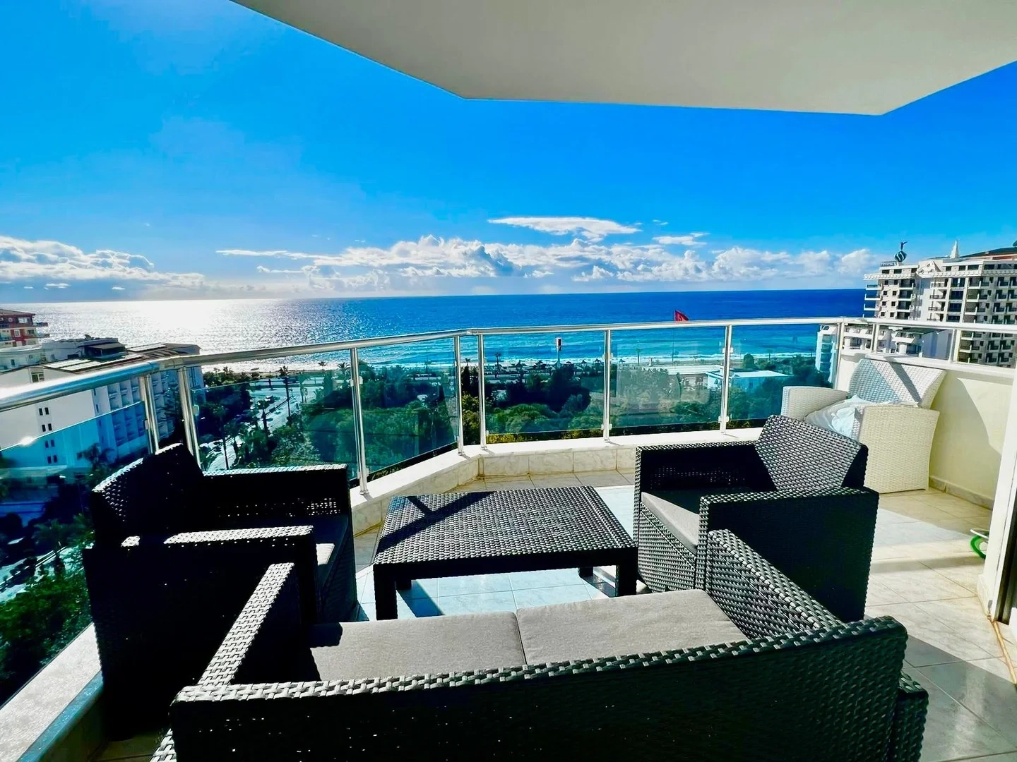 1 - продажа квартира ноги в воде alanya antalya турция