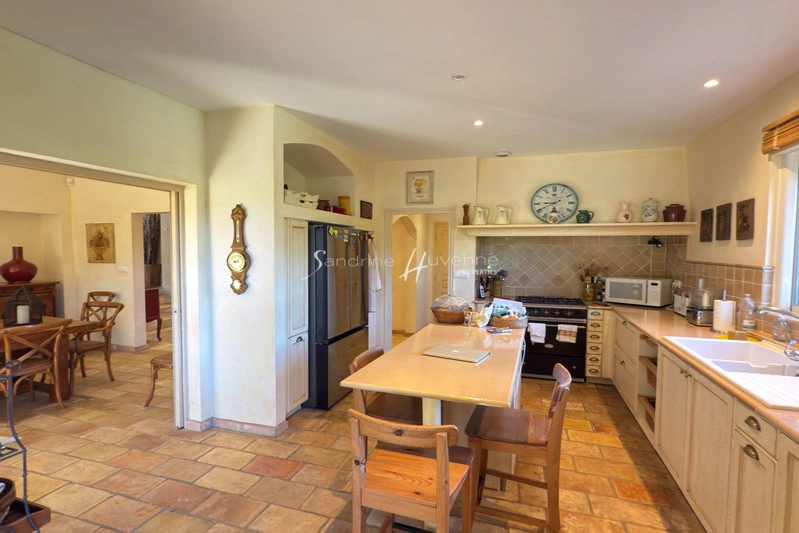 2 - house for sale in la croix-valmer var france