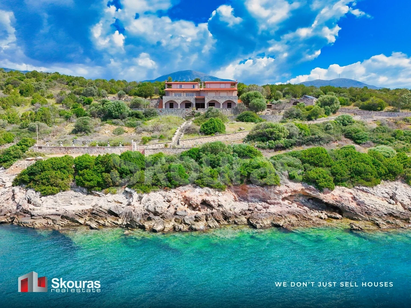 1 - vendita casa fronte mare trizonía grecia centrale grecia