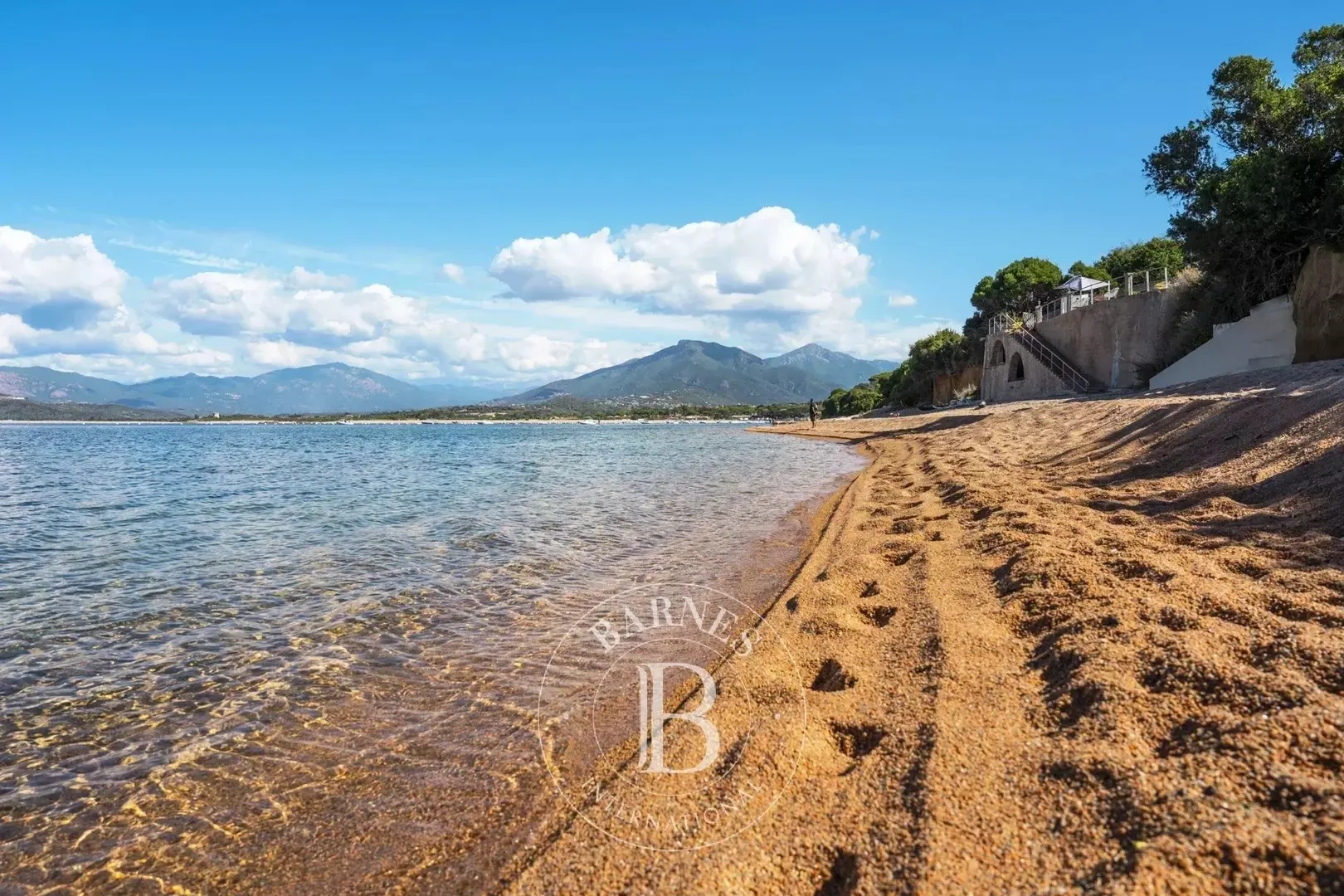 2 - venta casa frente al mar porticcio córcega del sur francia