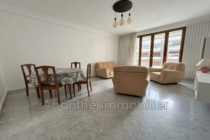 Apartamento con terraza
