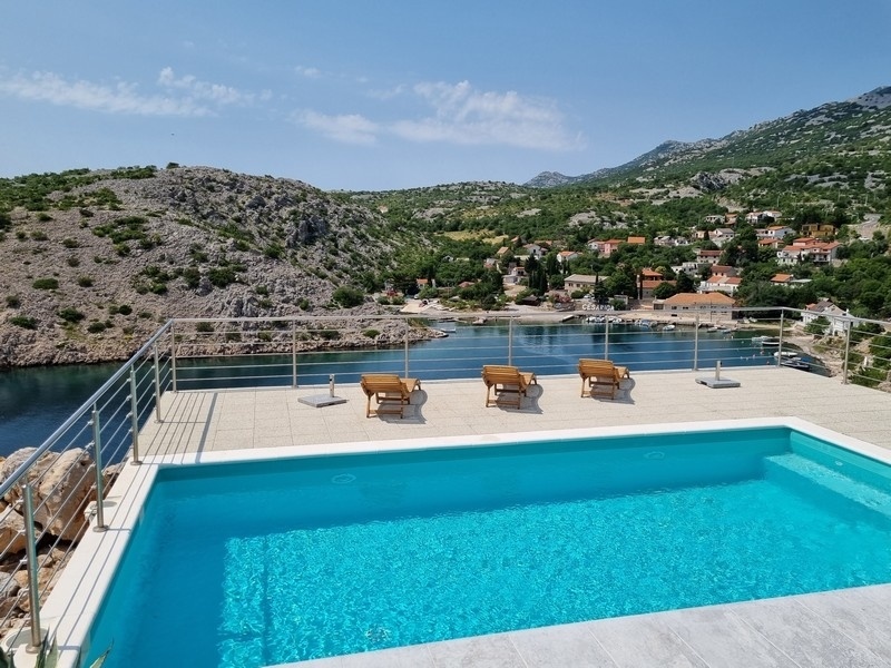 1 - vendita casa vista mare karlobag lika-segni croazia