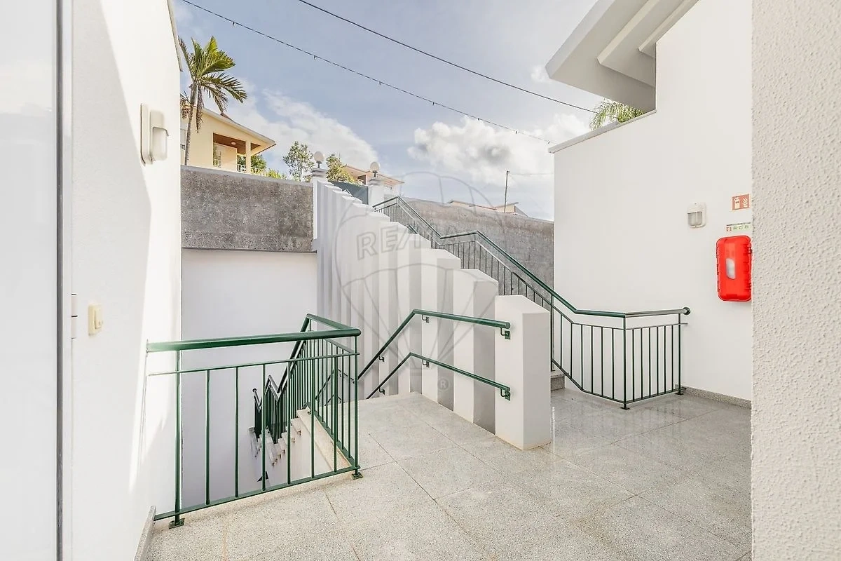 2 - verkoop appartement uitzicht op zee funchal madeira portugal