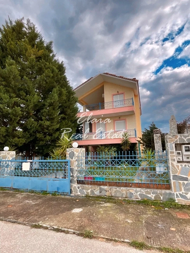 2 - venta casa a pie de playa kaména voúrla grecia central grecia