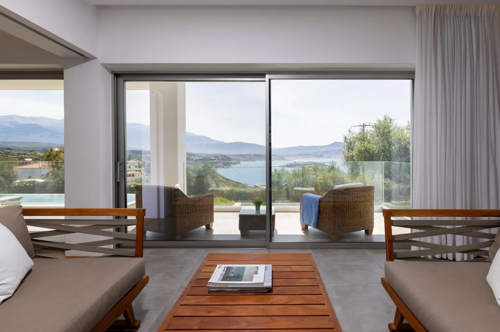 2 - vendita casa vista mare chania creta grecia