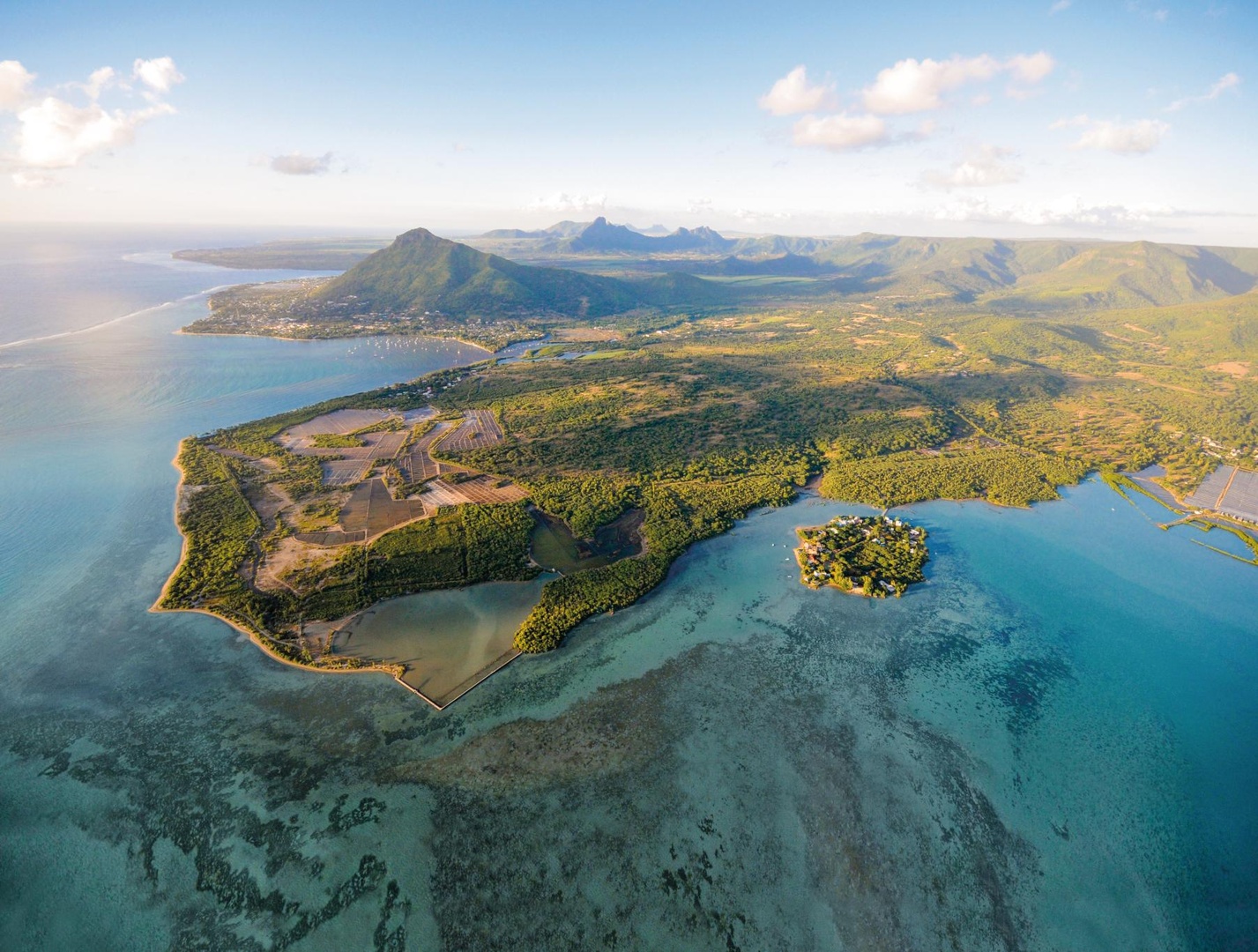 2 - vente terrain rivière noire rivière noire île maurice