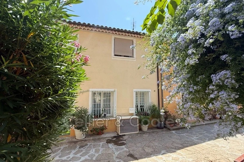 1 - house for sale in bormes-les-mimosas var france