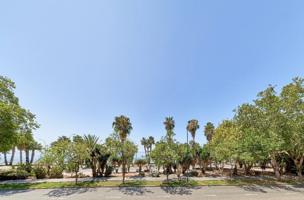 2 - venta apartamento frente al mar malaga andalucía españa