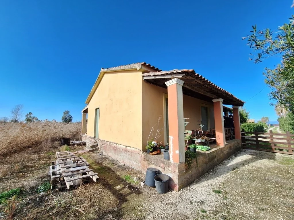 2 - vendita casa vista mare ágios stéfanos isole ioniche grecia