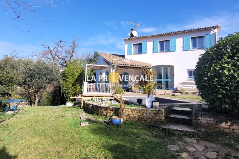 Casa con piscina