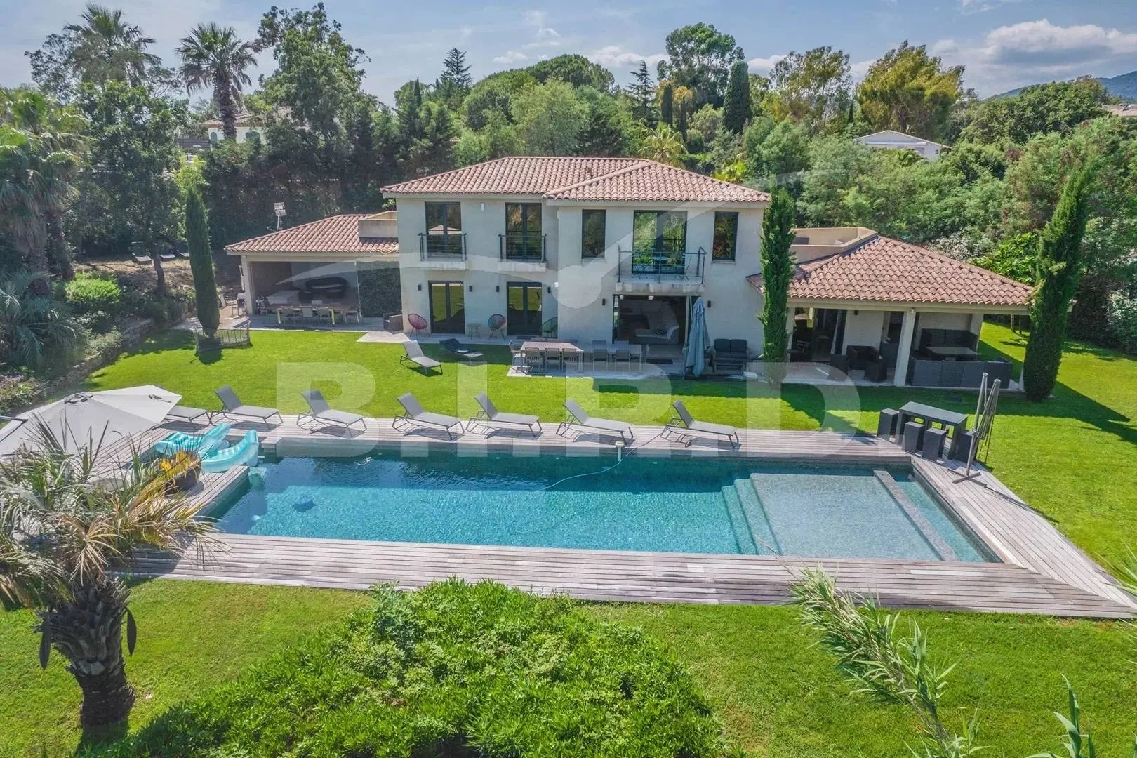 2 - affitto vacanze casa grimaud var francia