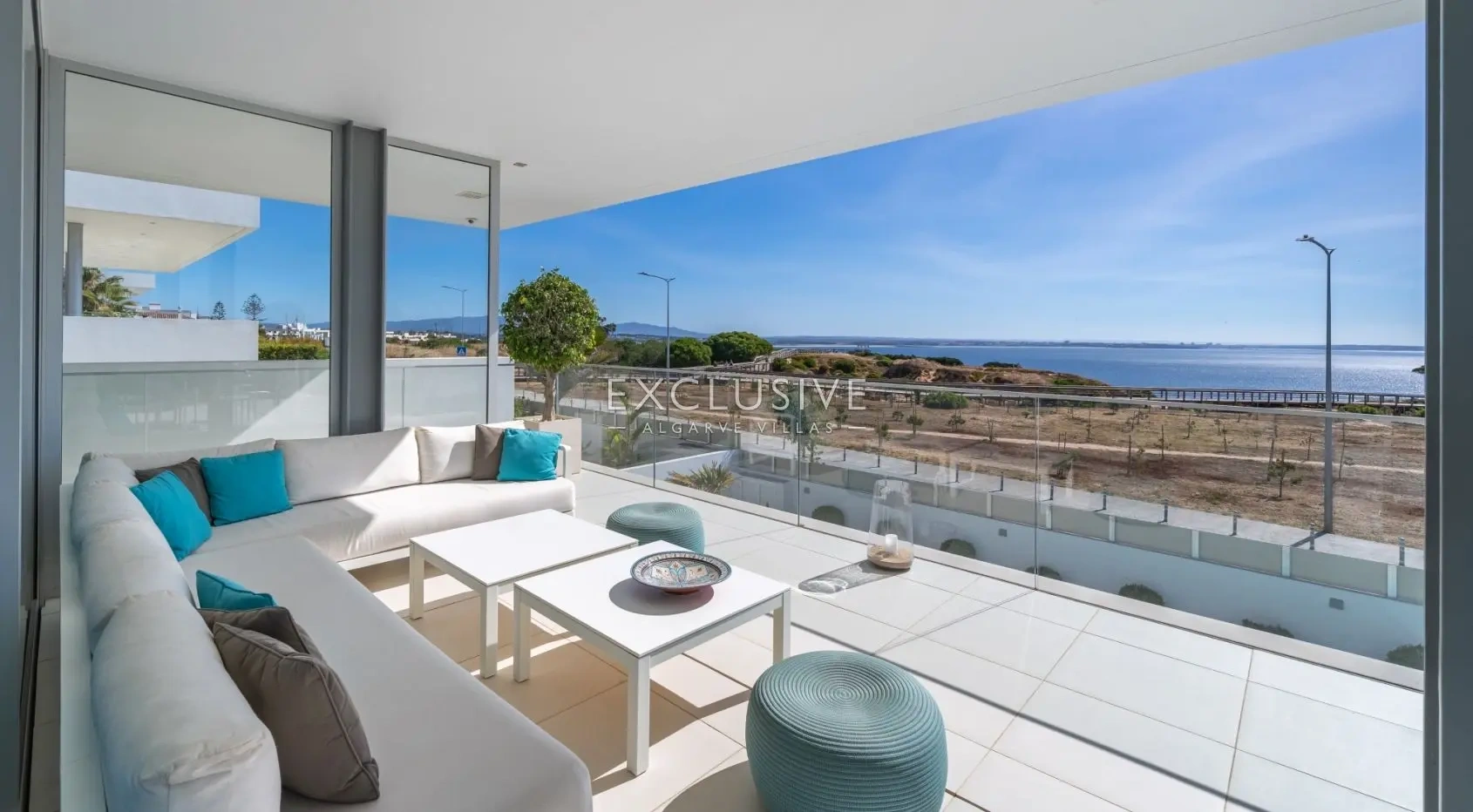 2 - venta villa frente al mar lagos algarve portugal