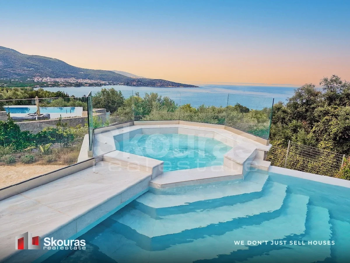 Casa vista mare con piscina