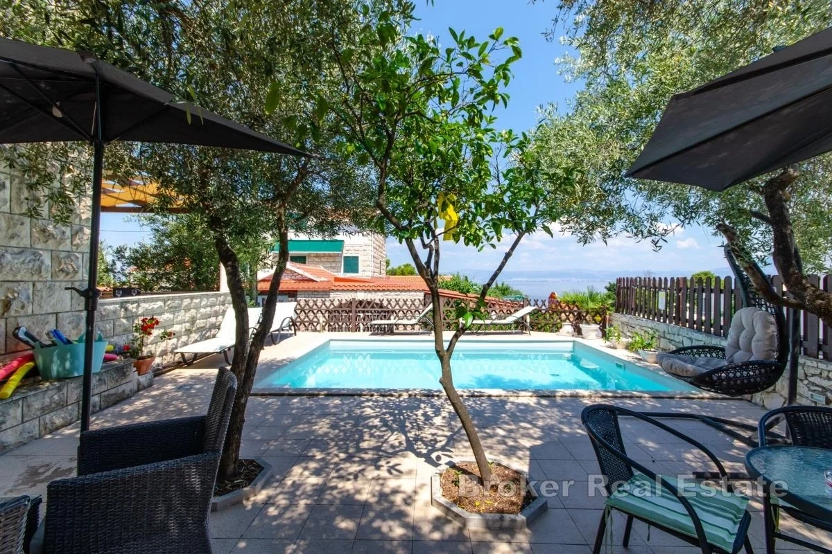 2 - vendita casa vista mare brač spalatino-dalmata croazia