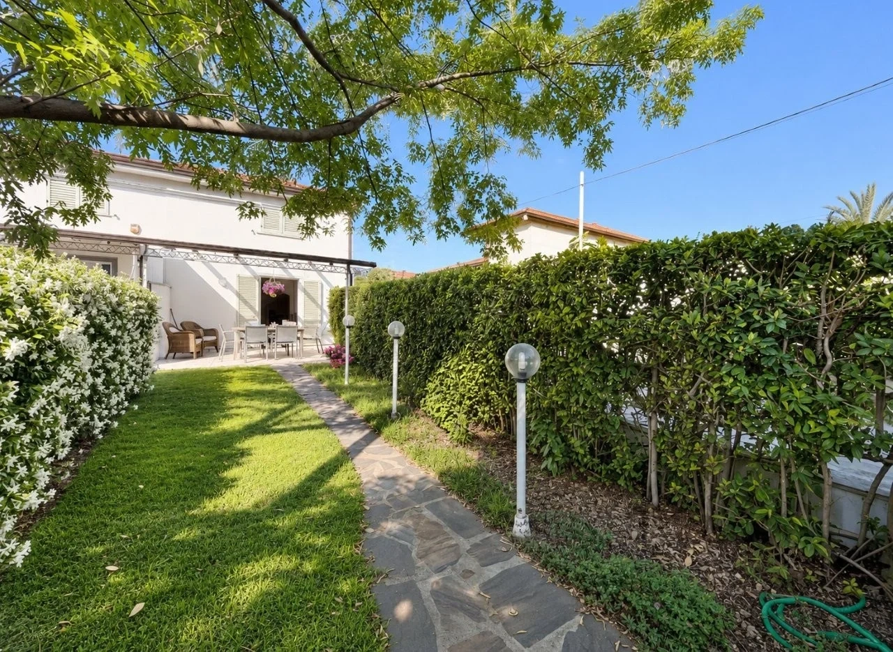 2 - venta casa pietrasanta toscana italia