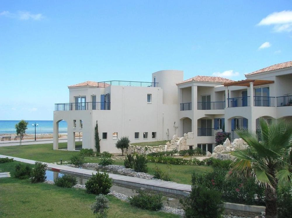 2 - verkoop appartement uitzicht op zee pýrgos psilonérou crete griekenland