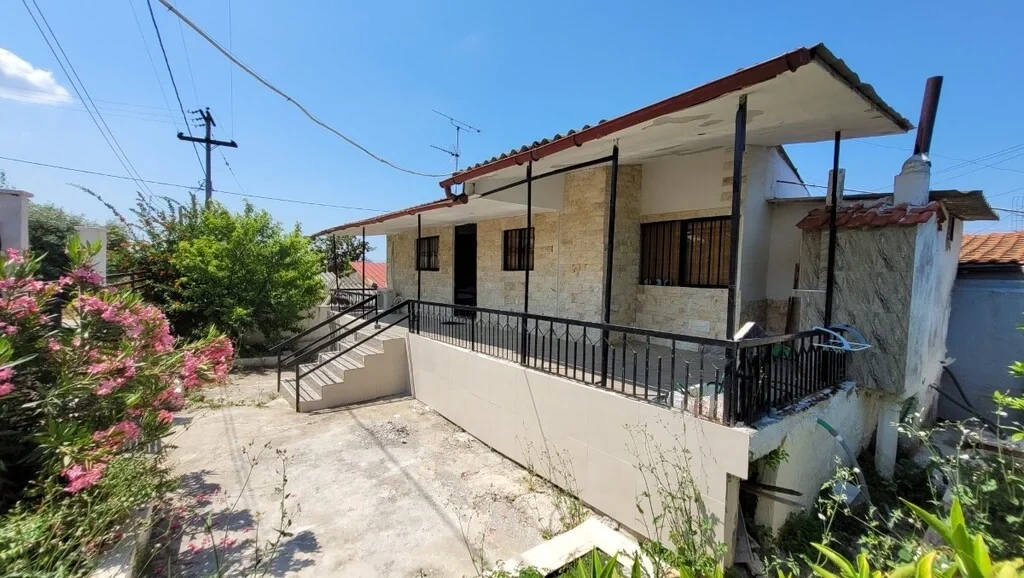 1 - verkoop huis strand to voet néa michanióna centraal-macedonië griekenland
