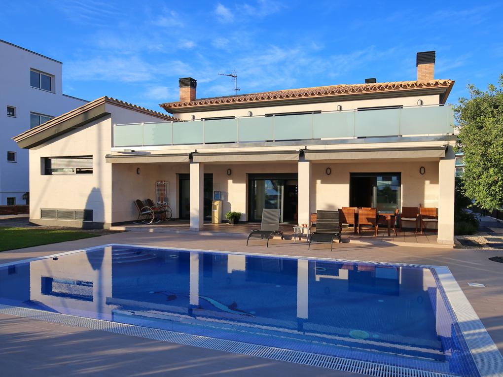 2 - verkauf haus roses katalonien spanien