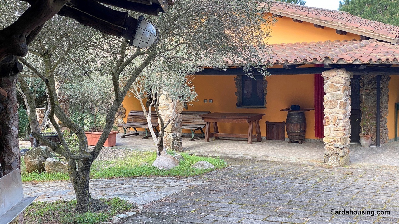 2 - venta casa arbus cerdeña italia