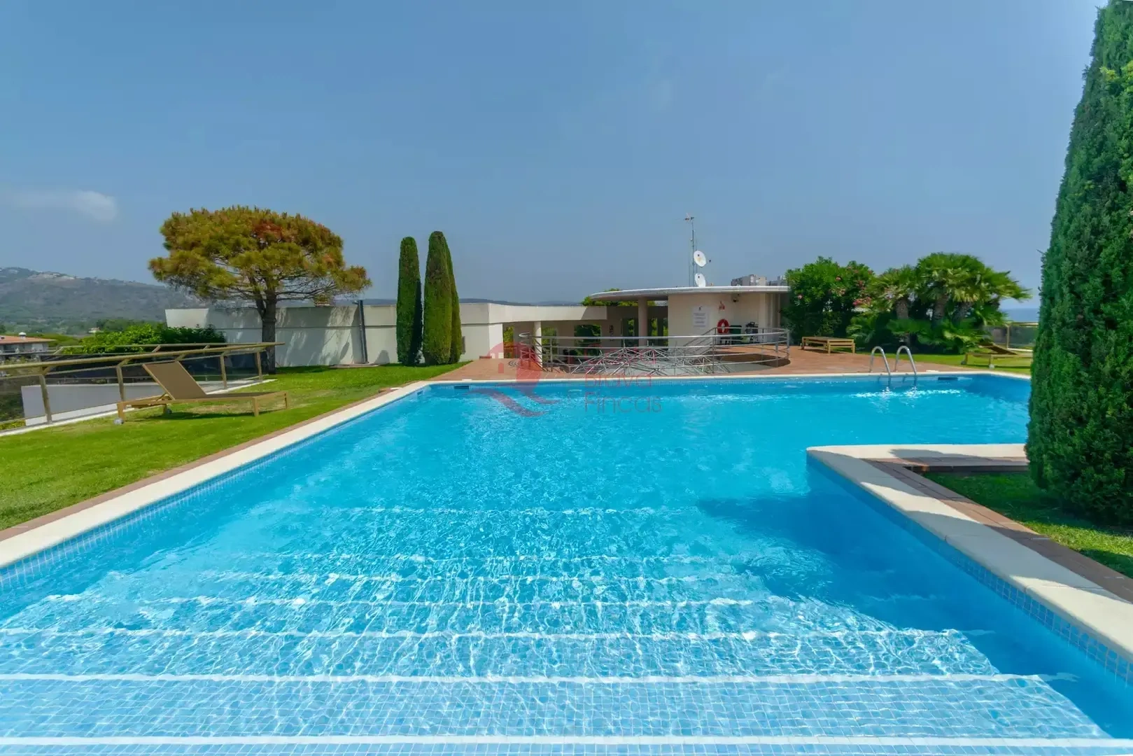 2 - venta apartamento frente al mar platja d'aro cataluña españa
