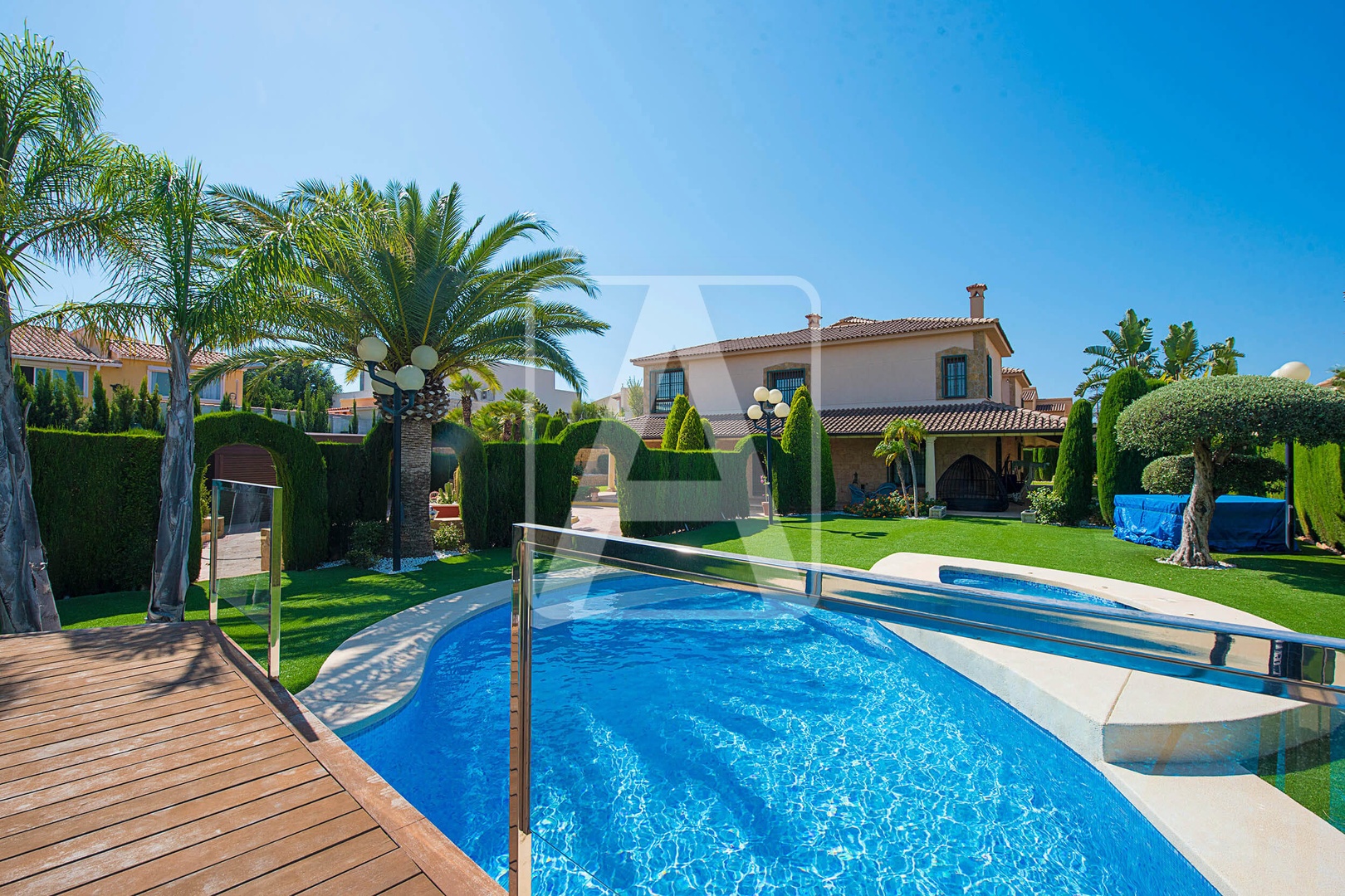 Casa con 8 camere