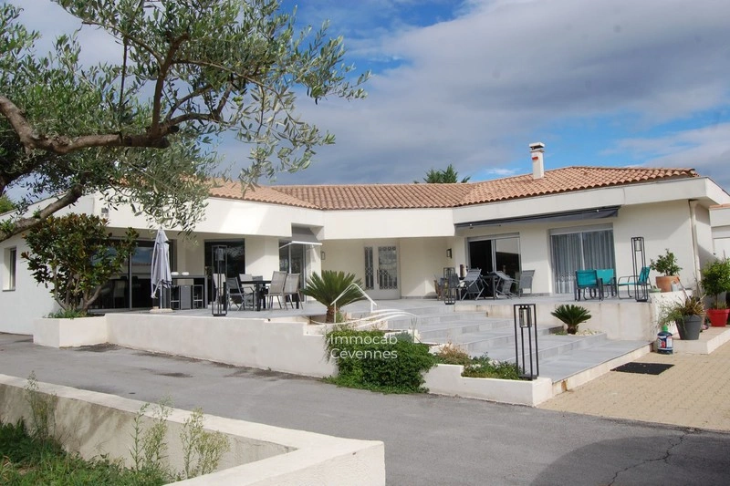 1 - venta casa alès gard francia