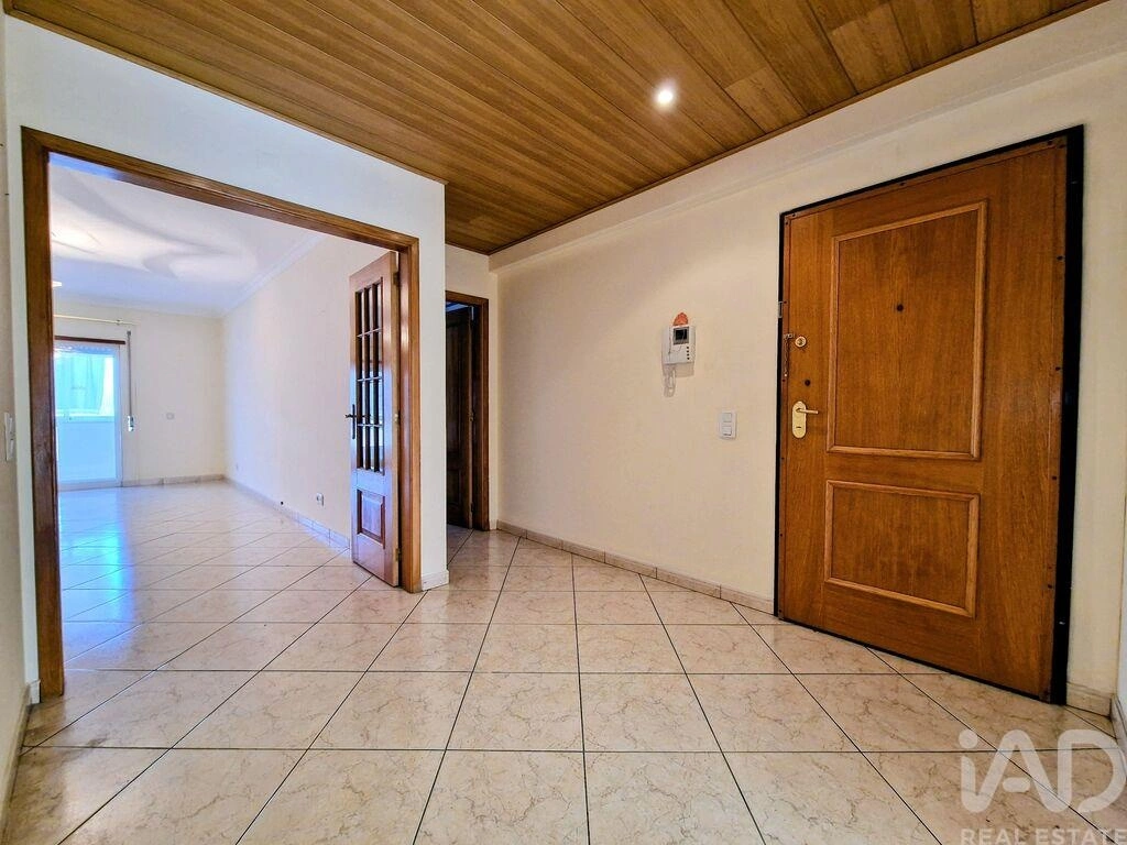 2 - apartment for sale in quelfes algarve portugal