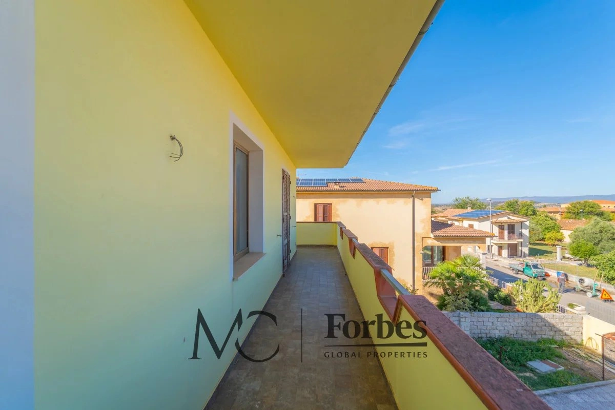 2 - verkoop appartement oschiri sardinia italië
