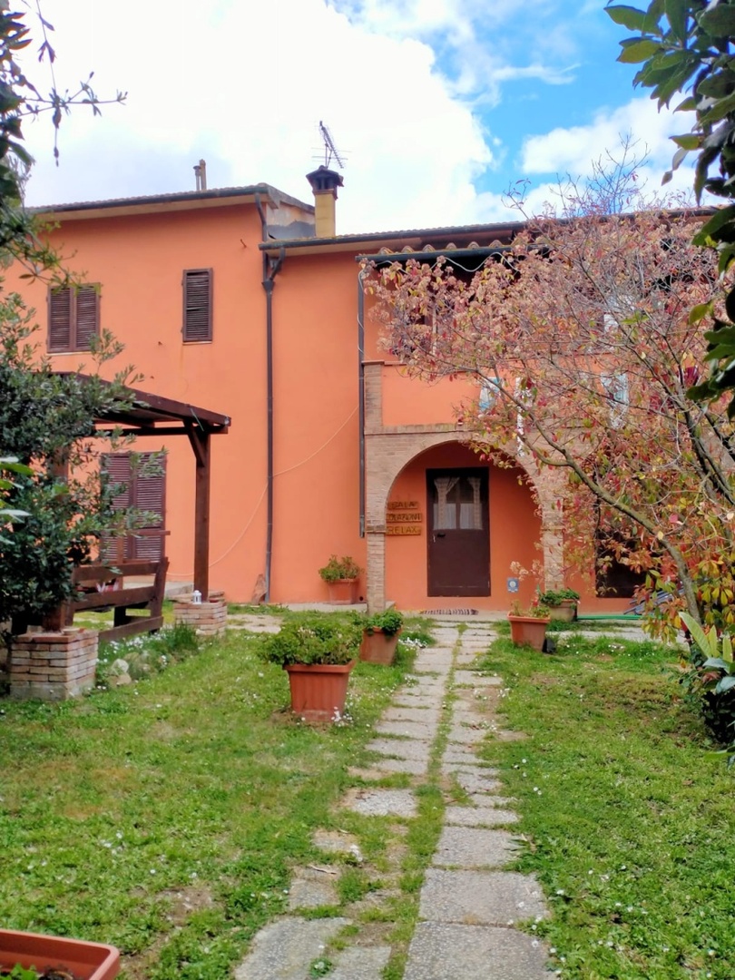 2 - продажа коммерция montecatini val di cecina тоскана италия
