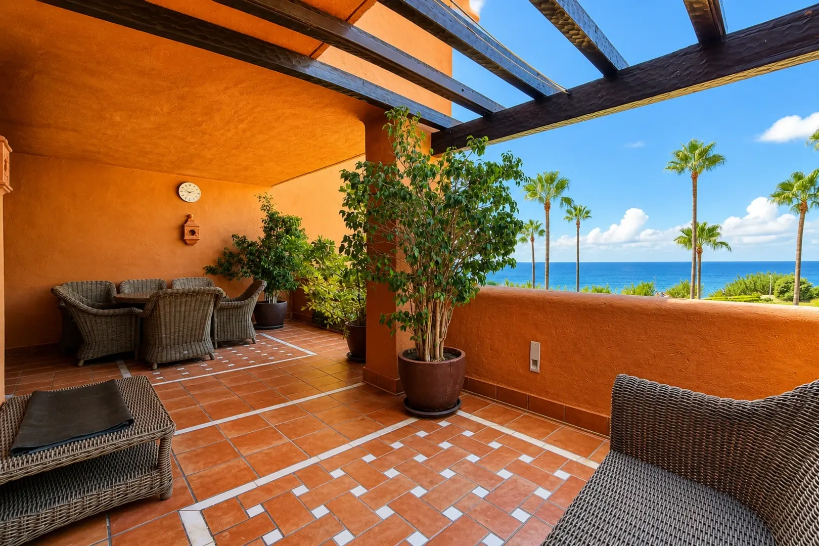 1 - venda apartamento frente ao mar estepona - costa del sol andaluzia espanha