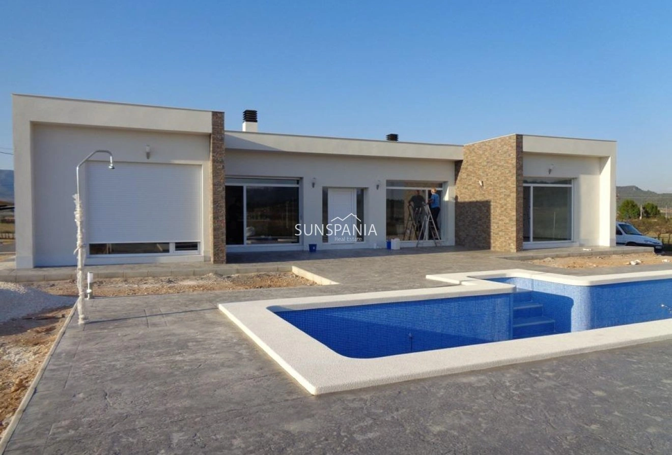 2 - verkoop huis pinoso valencian community spanje