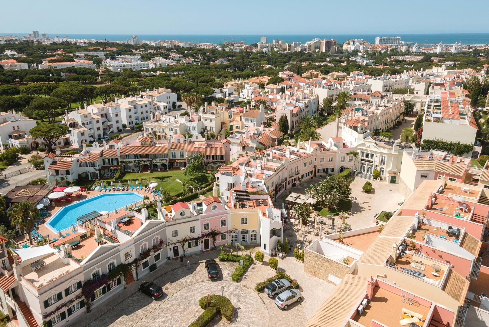 1 - apartment for vacation rentals in quarteira algarve portugal