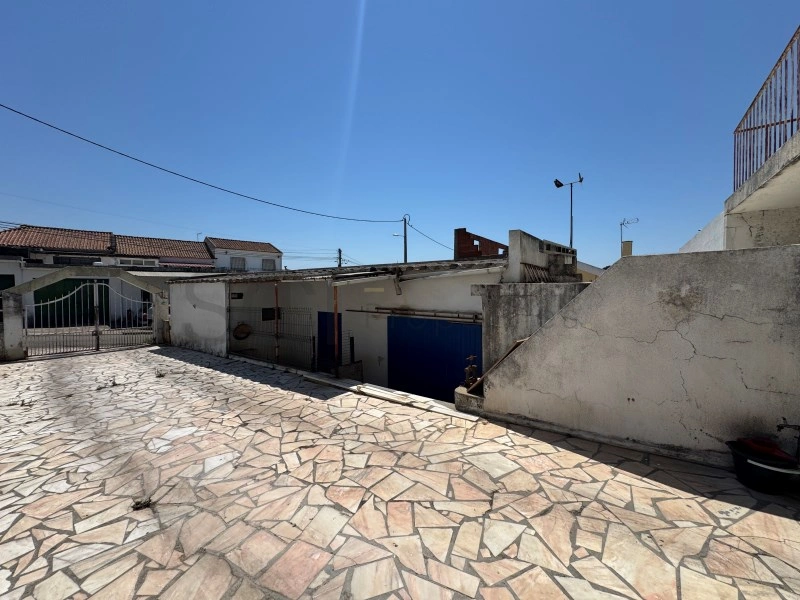 2 - venda terreno charneca de caparica região de lisboa portugal