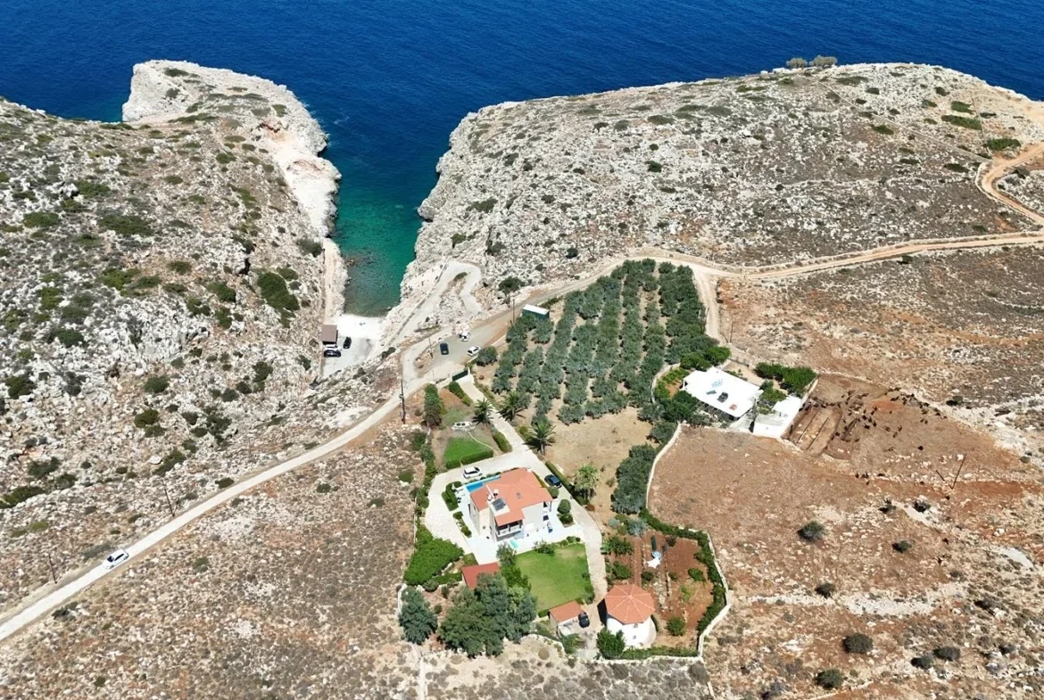 2 - venda casa frente ao mar kokkino chorio creta grécia
