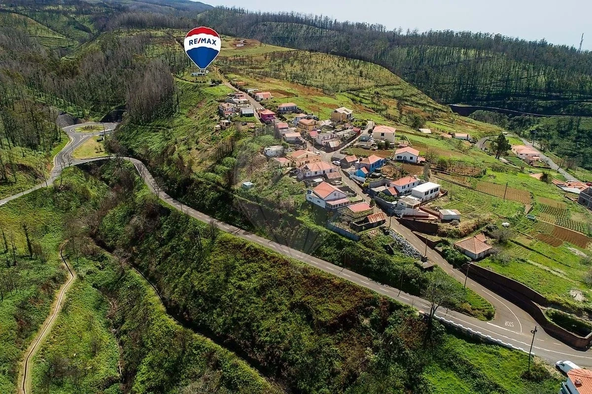 2 - verkoop terrein uitzicht op zee calheta madeira portugal