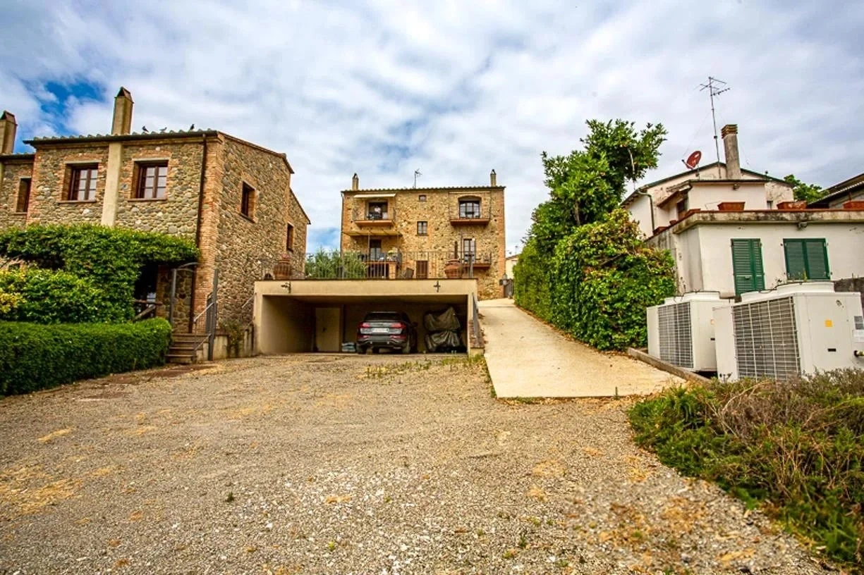 2 - apartment for sale in lajatico tuscany italy