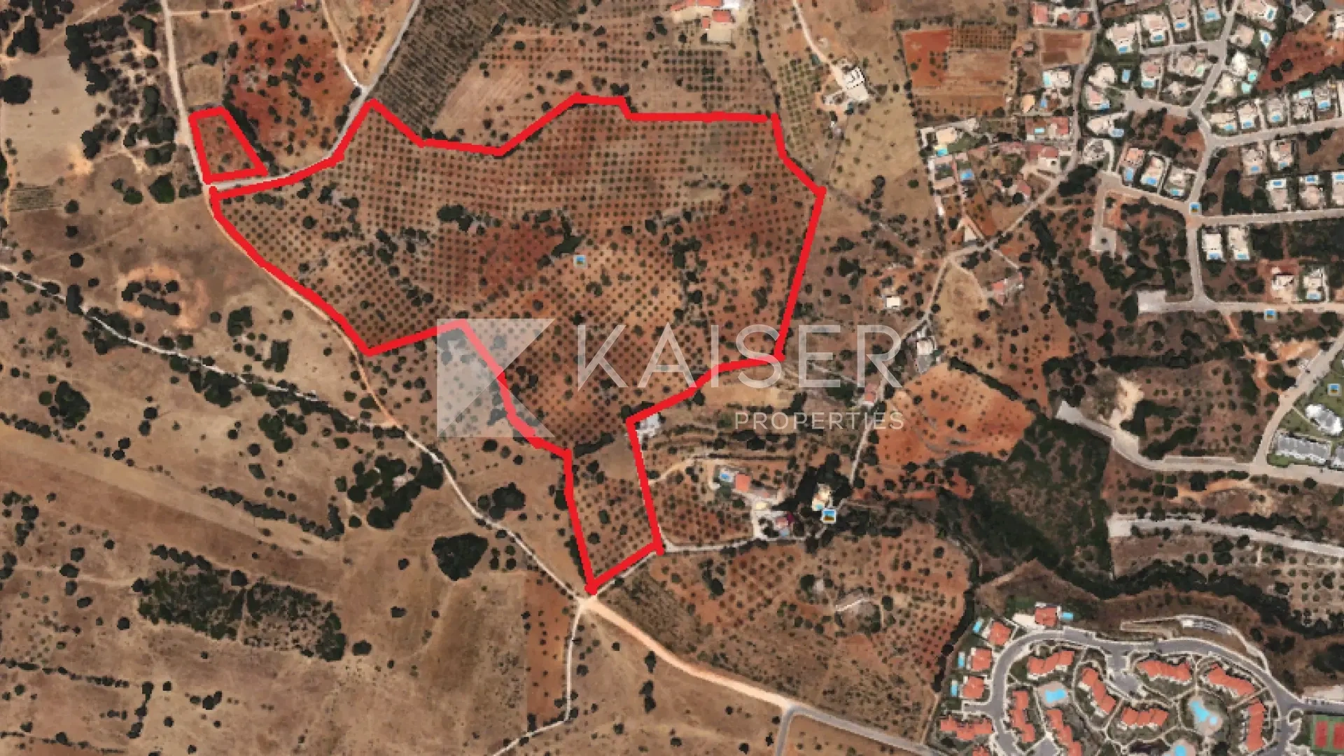 Terreno de 127 700 m²