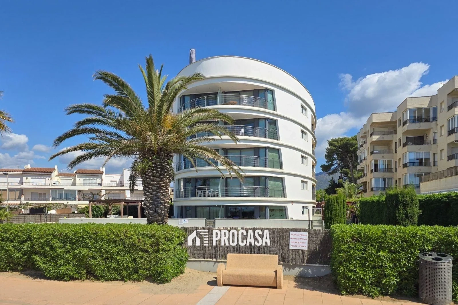 2 - verkoop appartement uitzicht op zee roses catalonia spanje