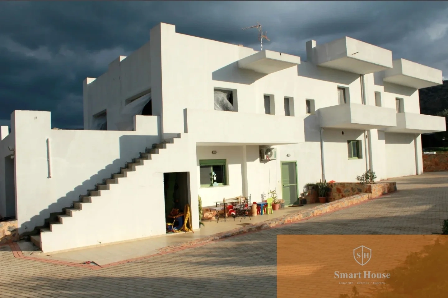 2 - vendita stabile vista mare mállia creta grecia