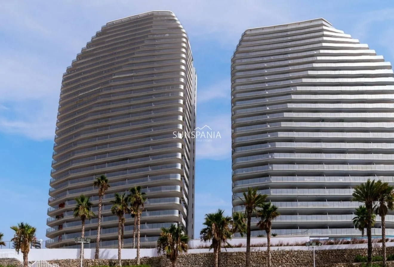Appartement uitzicht op zee met zwembad