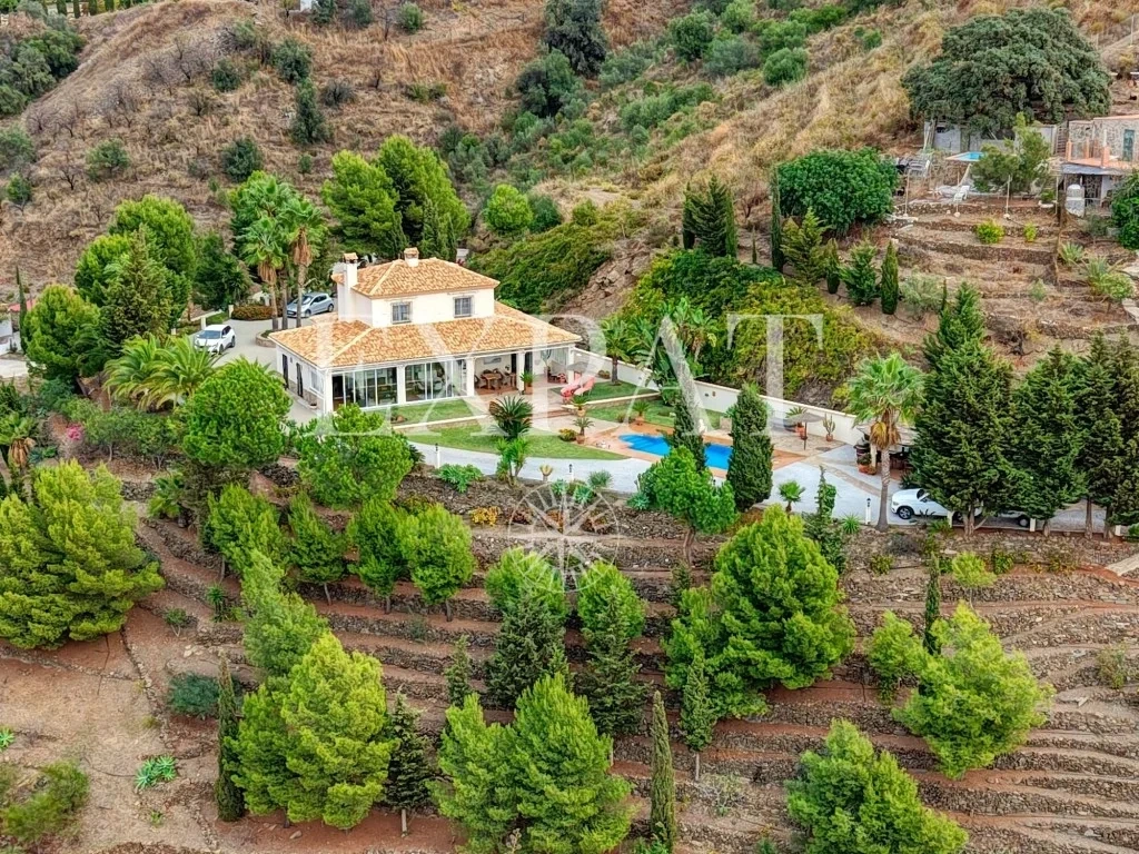 2 - venta casa vista al mar sayalonga andalucía españa