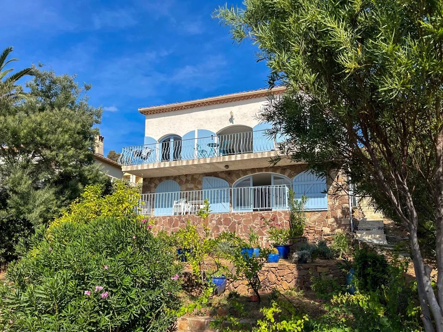 2 - продажа villa вид моря сен-рафаэль вар франция