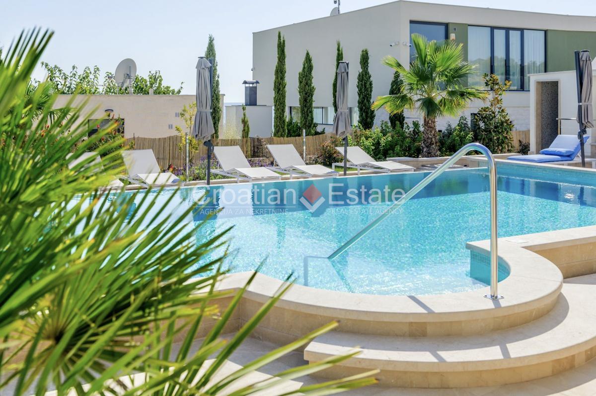 1 - venda casa vista de mar rogoznica sibenik croácia
