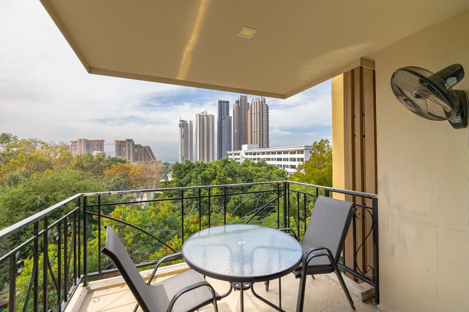 1 - verkauf wohnung meerblick pattaya chonburi thailand