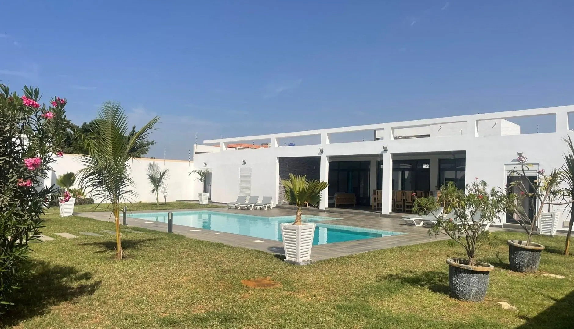 1 - vente maison plage à pied ngaparou thiès sénégal