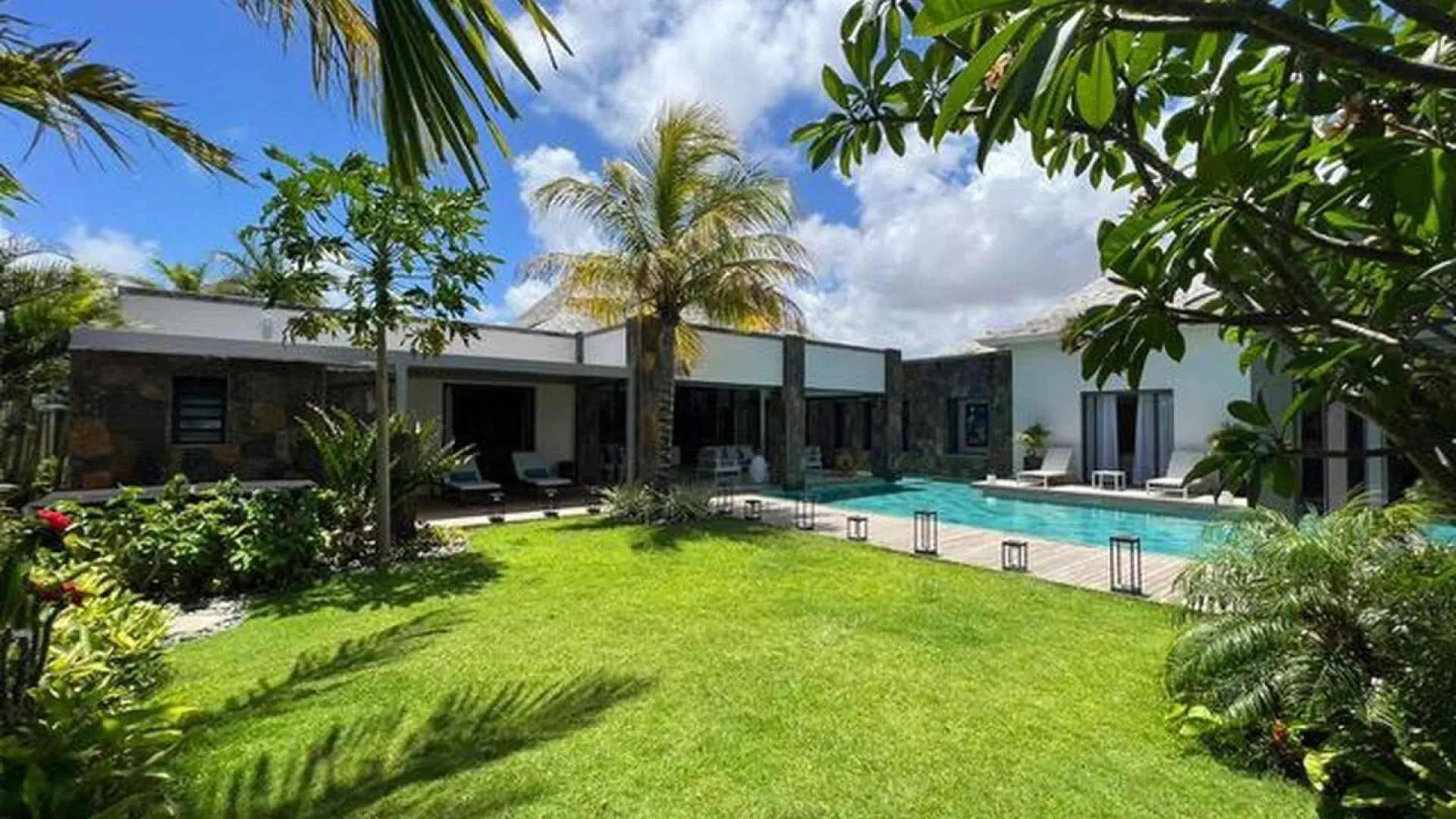1 - villa for sale in grand baie rivière du rempart mauritius