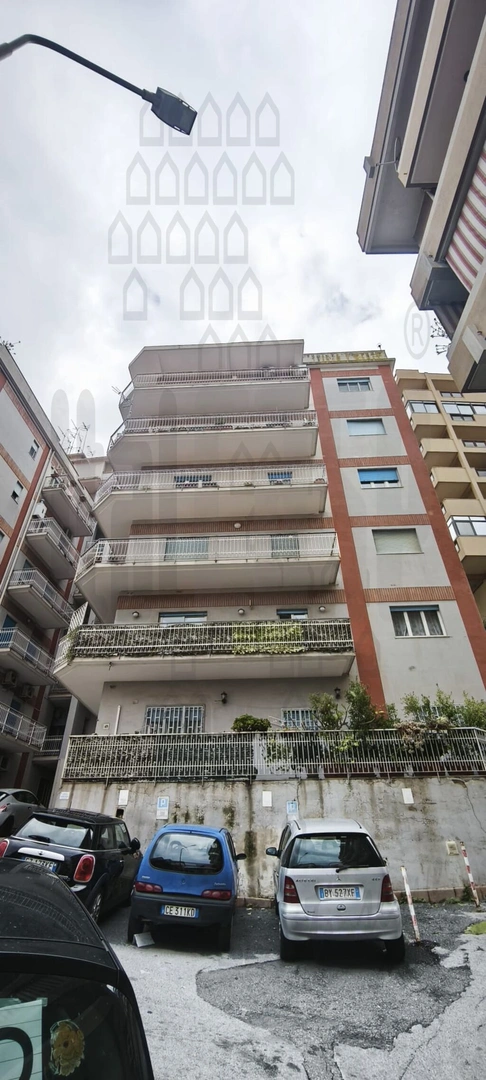 2 - verkauf wohnung messina sizilien italien