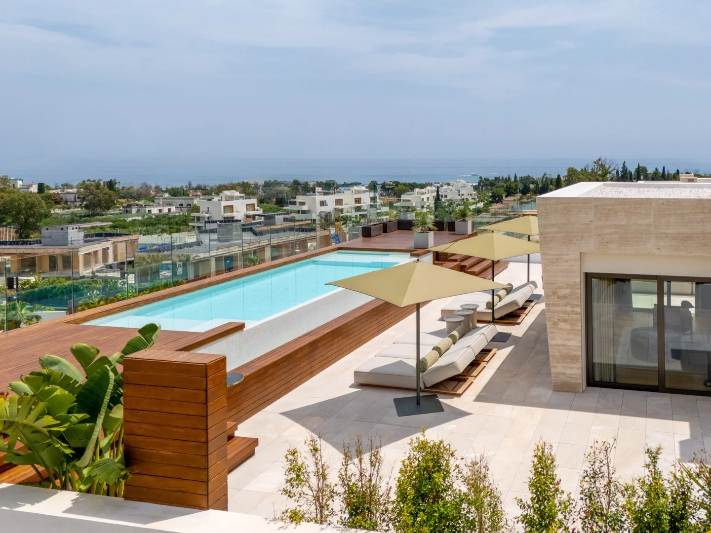 Appartamento vista mare con piscina