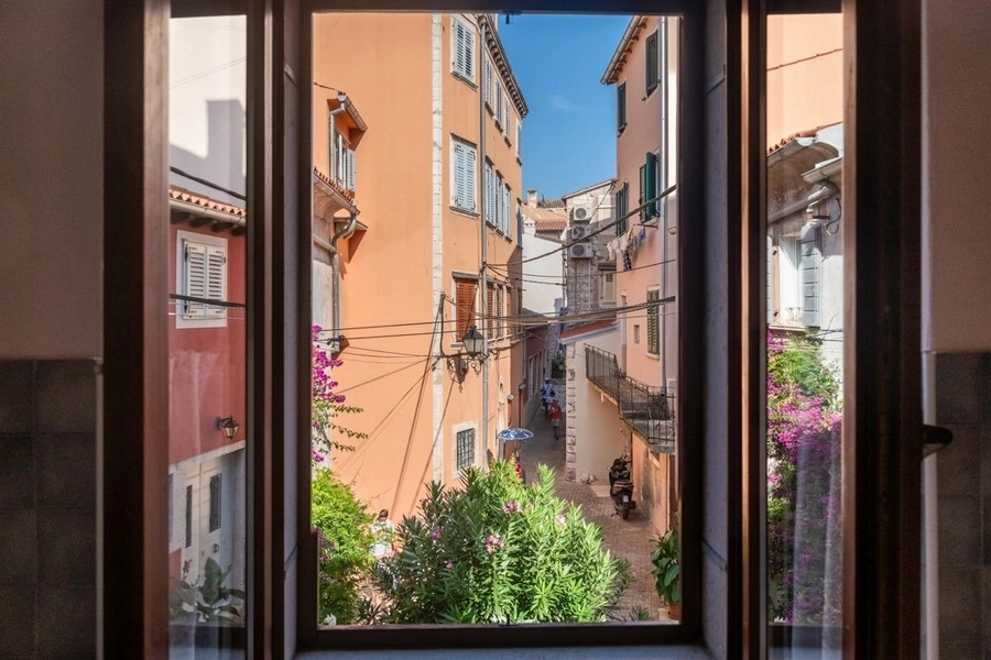 2 - verkoop appartement uitzicht op zee rovinj istria kroatië